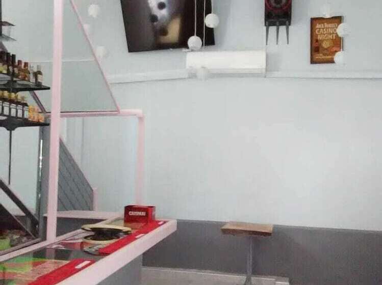 هتل Cheers Chill Spot