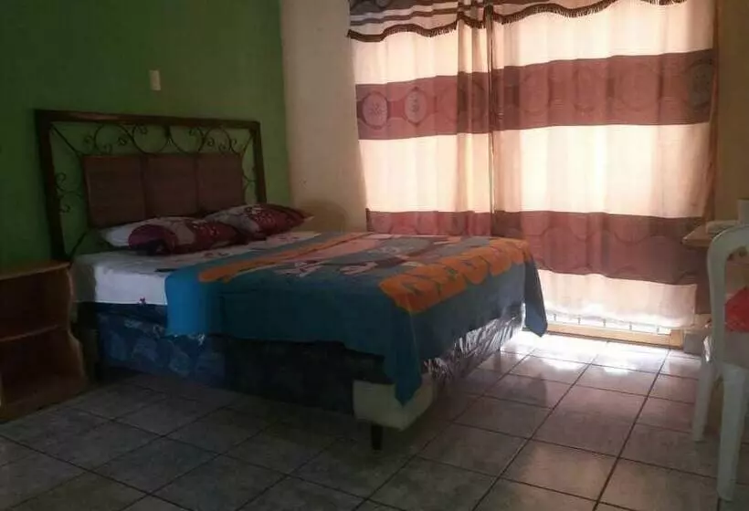 هتل La Cascada