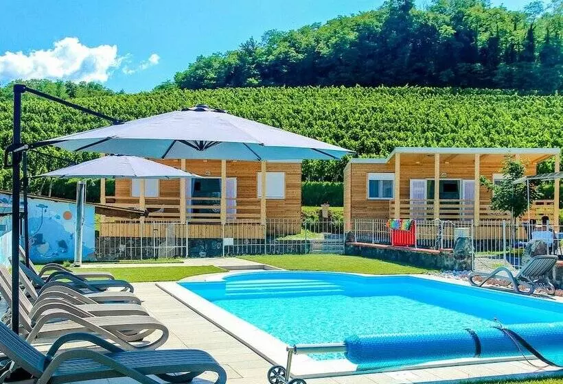 هتل Saksida Holiday Park