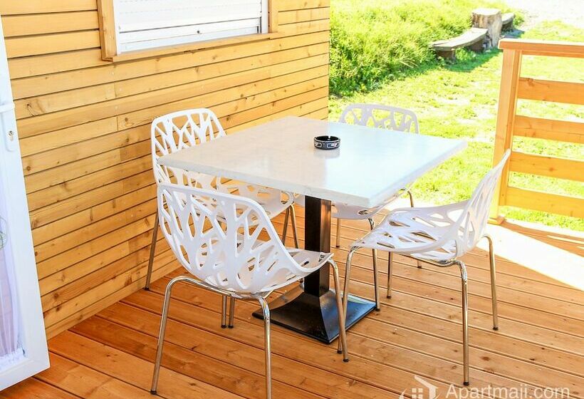 هتل Saksida Holiday Park