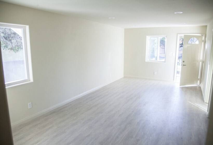 Los Angeles Extended Stay Hostel