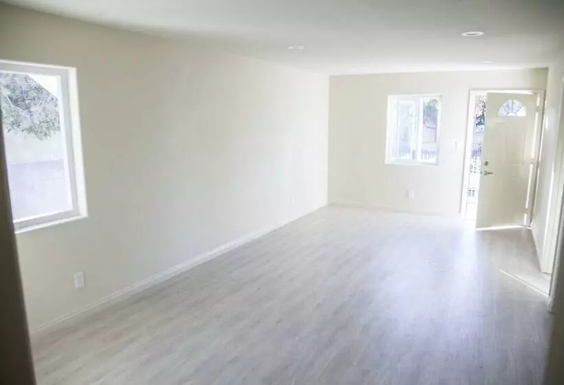 Los Angeles Extended Stay Hostel