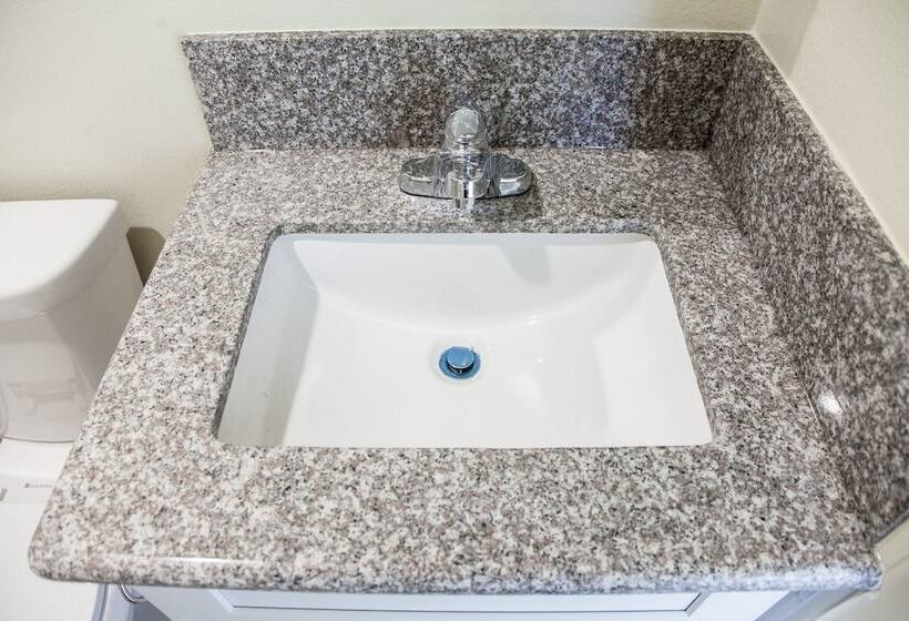 Los Angeles Extended Stay Hostel