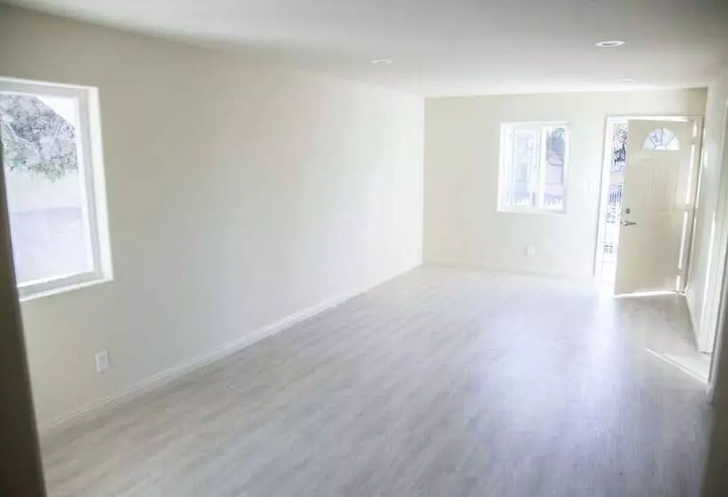 Los Angeles Extended Stay Hostel