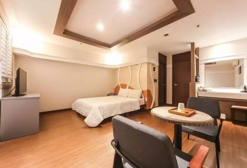 モーテル Gwangju Sangmu Hotel Utopia