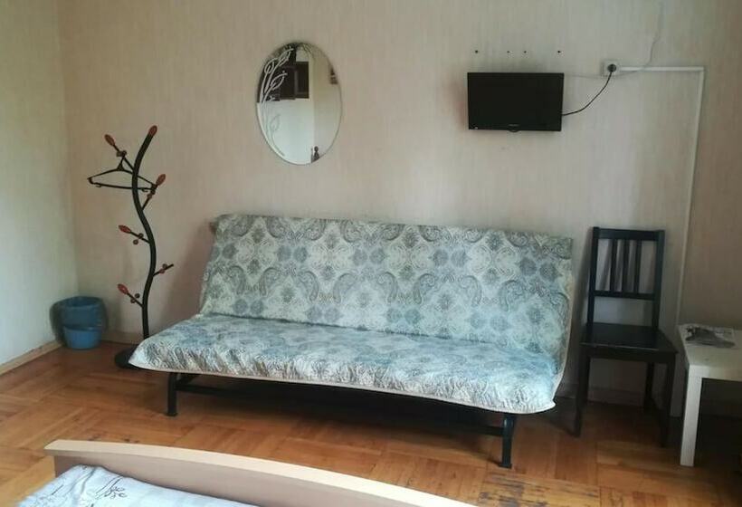 Пансион Kutuzov Apartments