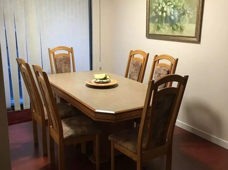 Majatalo Lucy Star Home By Elevate Rooms