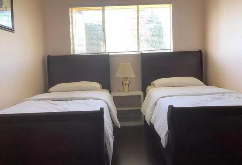 Majatalo Lucy Star Home By Elevate Rooms