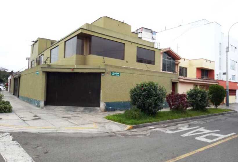 پانسیون Sucexco