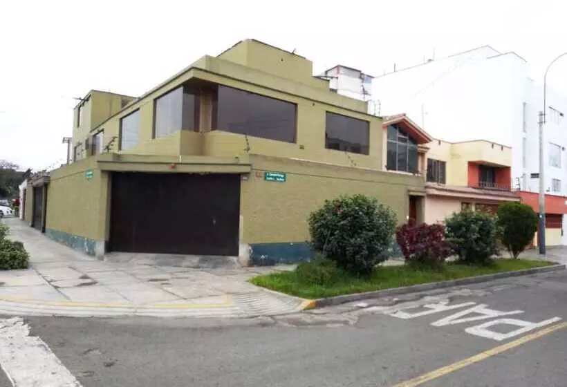 ペンション Sucexco