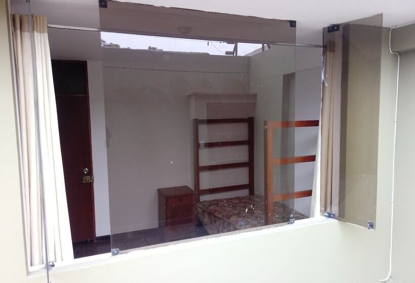 پانسیون Sucexco