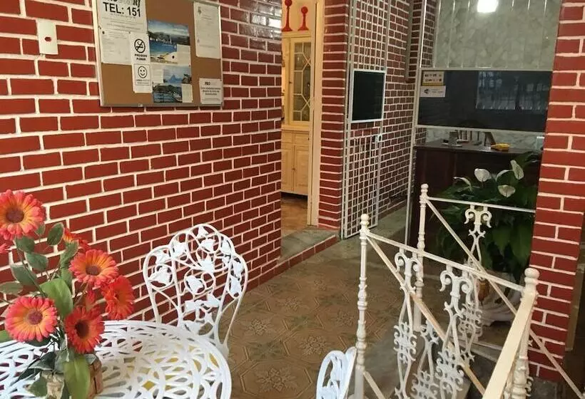 Plácido Hostel