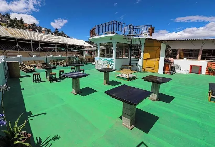 Vibes Hostel