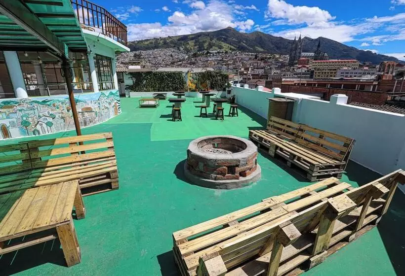 Vibes Hostel