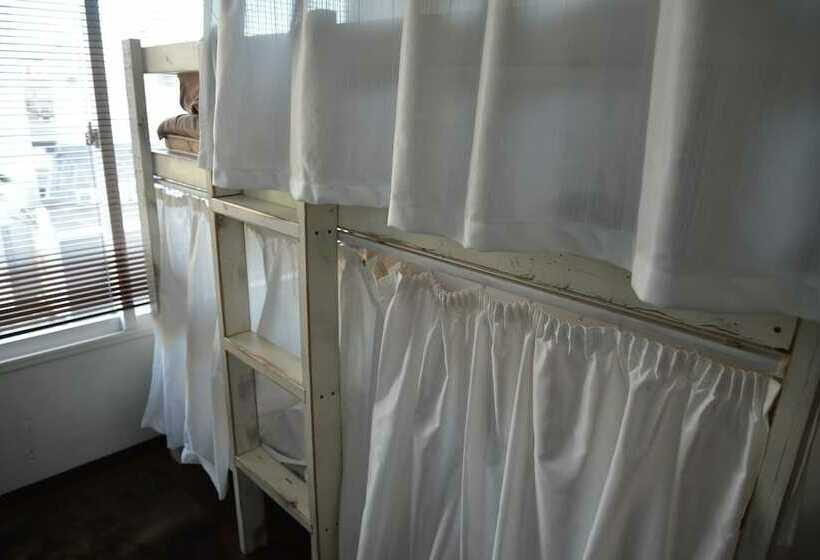 Tsuki No Yado   Hostel