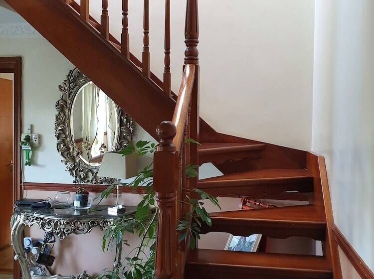 Bed and Breakfast Golden Dawn Guesthouse