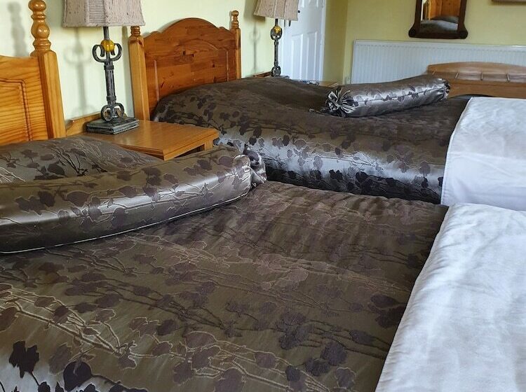 Bed and Breakfast Golden Dawn Guesthouse