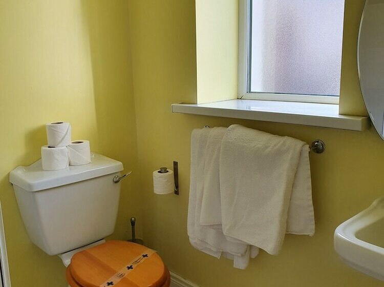 Bed and Breakfast Golden Dawn Guesthouse