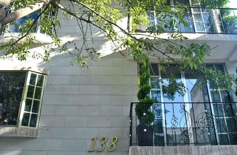 Business Suites Sg
