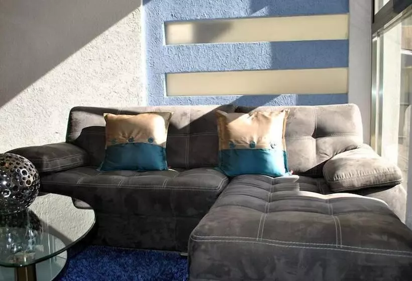 Business Suites Sg