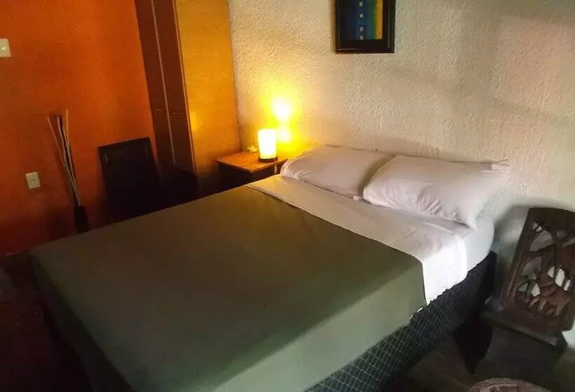 Ejidonia Hostel