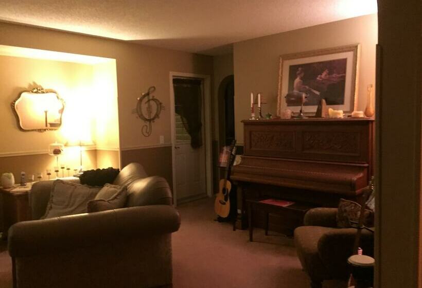 Elevate Rooms Harmony House B&b