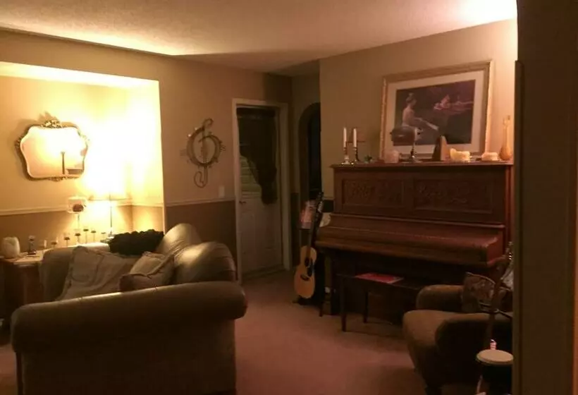 Elevate Rooms Harmony House B&b