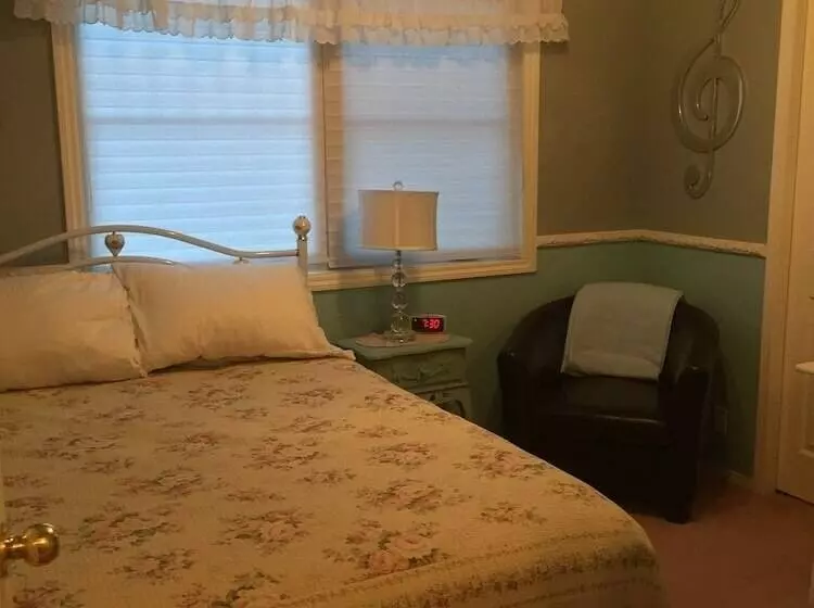 Elevate Rooms Harmony House B&b