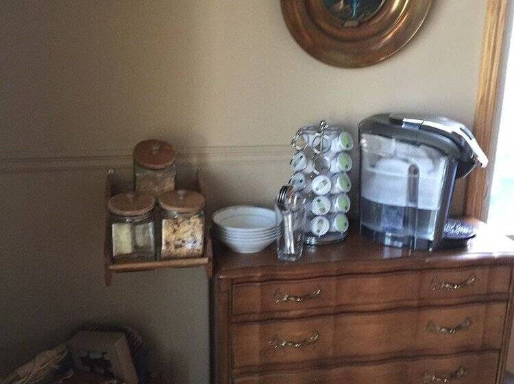 Elevate Rooms Harmony House B&b