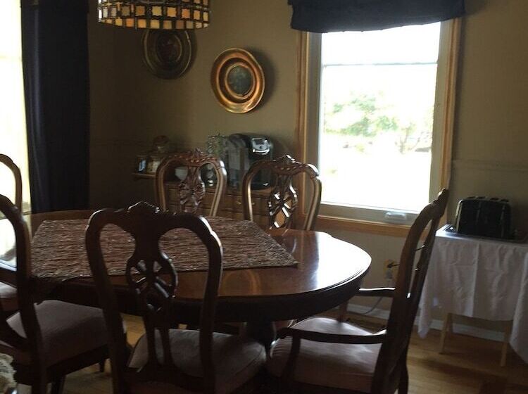 Elevate Rooms Harmony House B&b