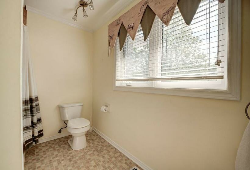 High Trees Bed & Breakfast