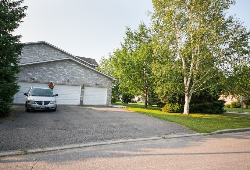 High Trees Bed & Breakfast