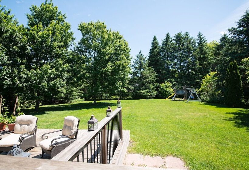 High Trees Bed & Breakfast