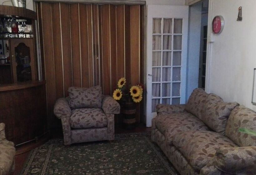 Hospedaje Almeyda B&b