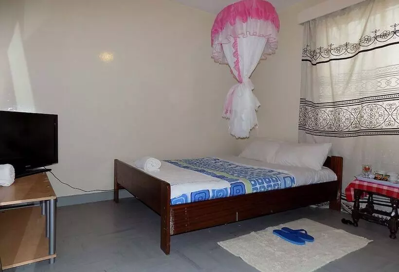 هتل 116 47 Fanaka South Crescent House