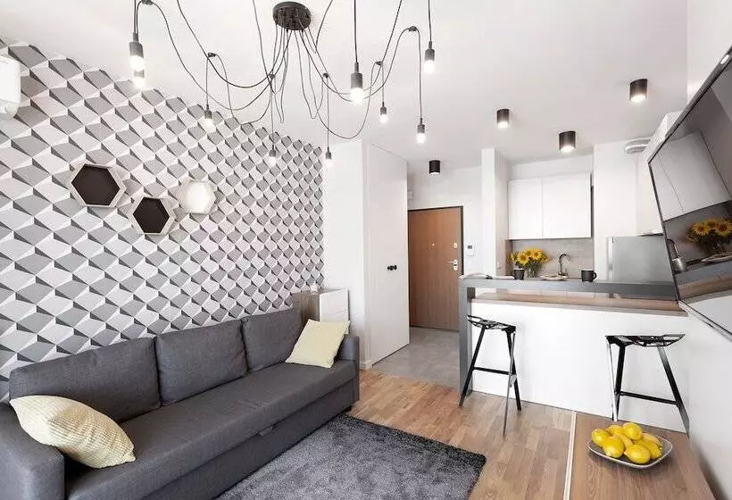 هتل E Apartments Dzielna 72