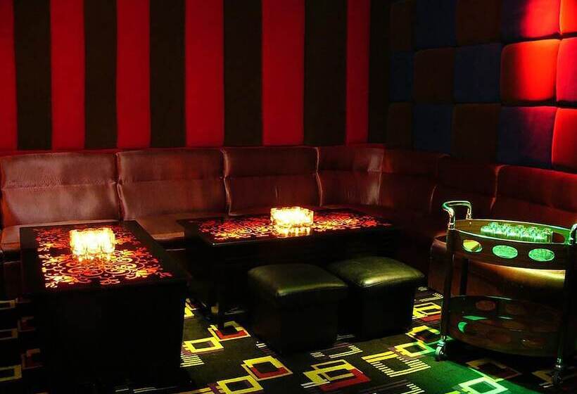 בית מלון כפרי Fortune 1127   Central