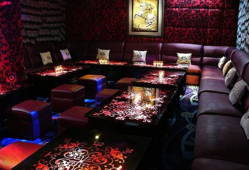 בית מלון כפרי Fortune 1127   Central