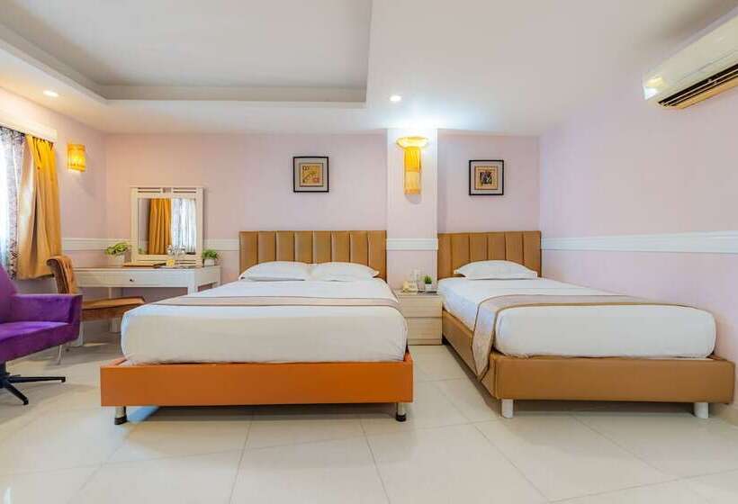 בית מלון כפרי Fortune 1127   Central