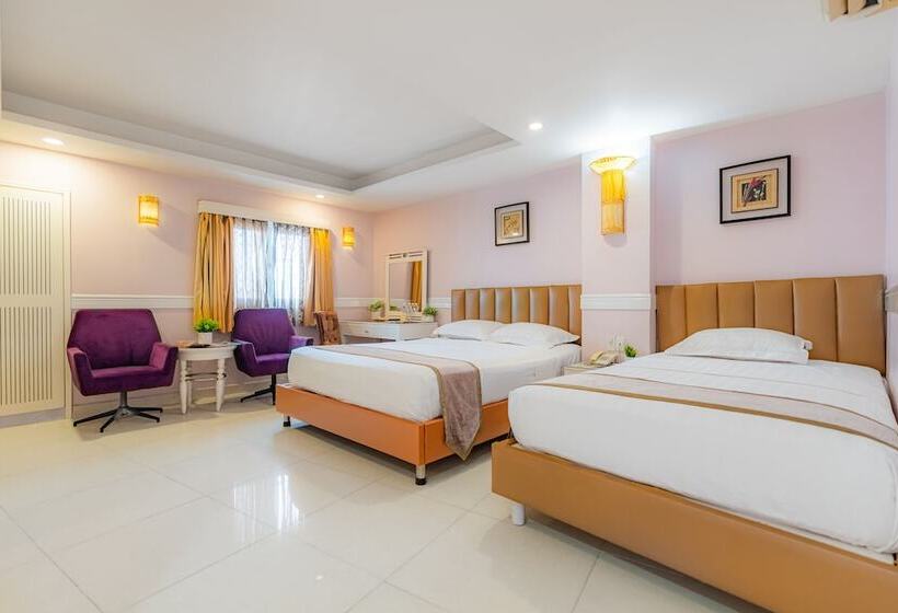 בית מלון כפרי Fortune 1127   Central