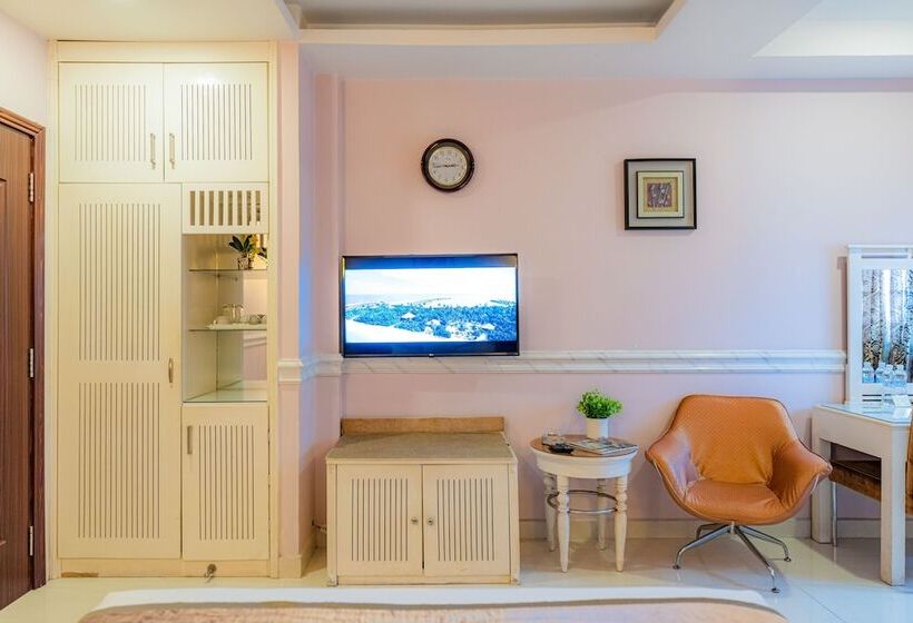 בית מלון כפרי Fortune 1127   Central