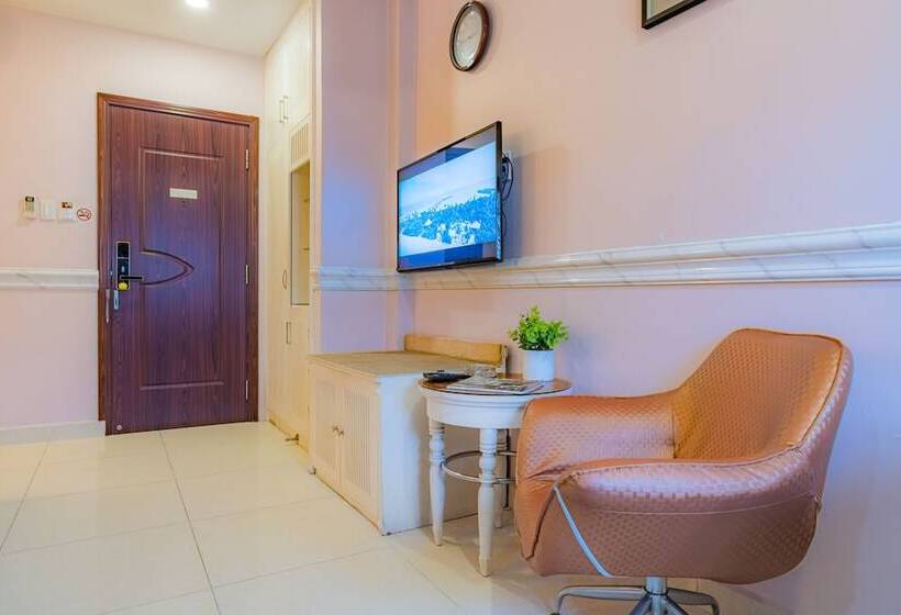 בית מלון כפרי Fortune 1127   Central