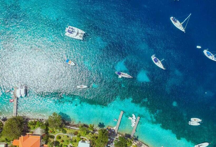 هتل Gingerbread Suites