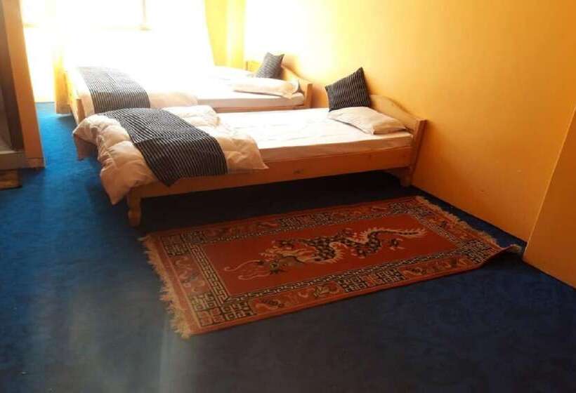 Hotel Goroomgo Bajrang Paharganj New Delhi