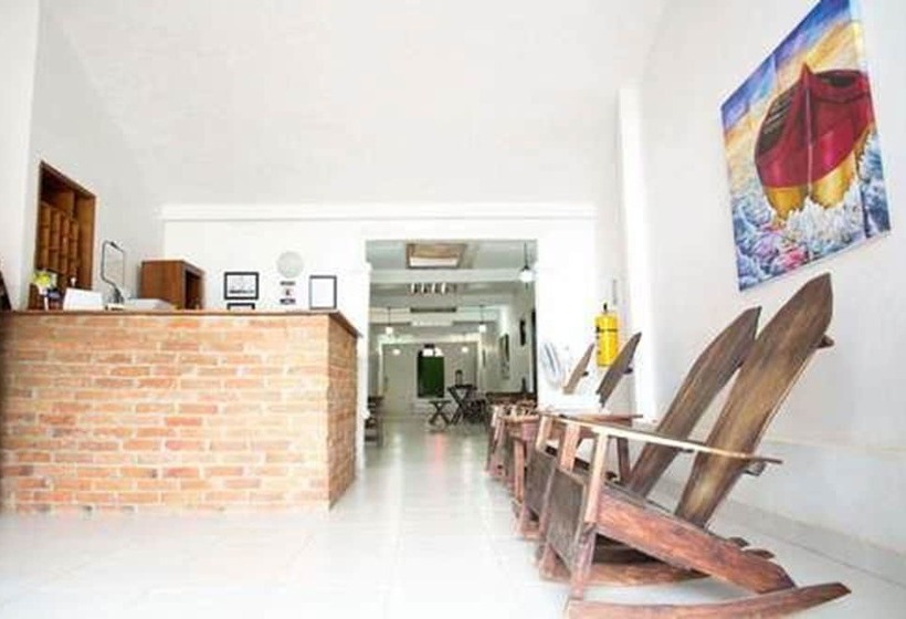 Отель Hospedaje Playa Brava