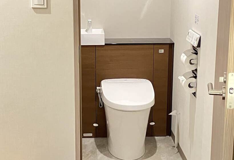 Отель Livemax Kamata Ekimae