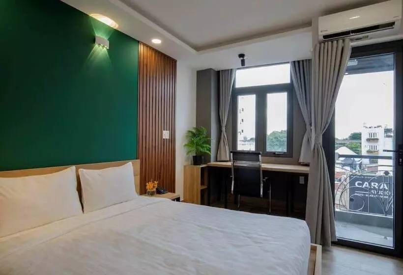 Lá Hotel Riverside