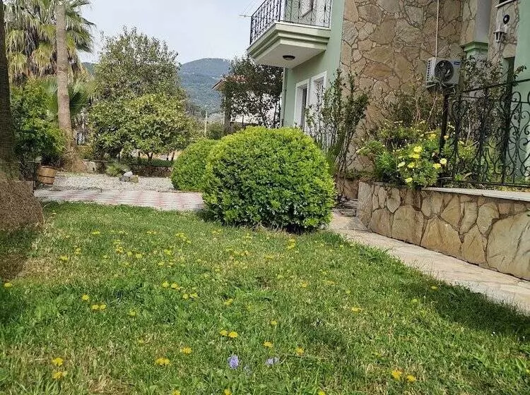 ホテル Sirius Star