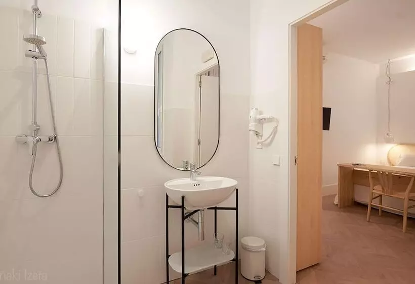 هتل The Mohouse Boutique Room