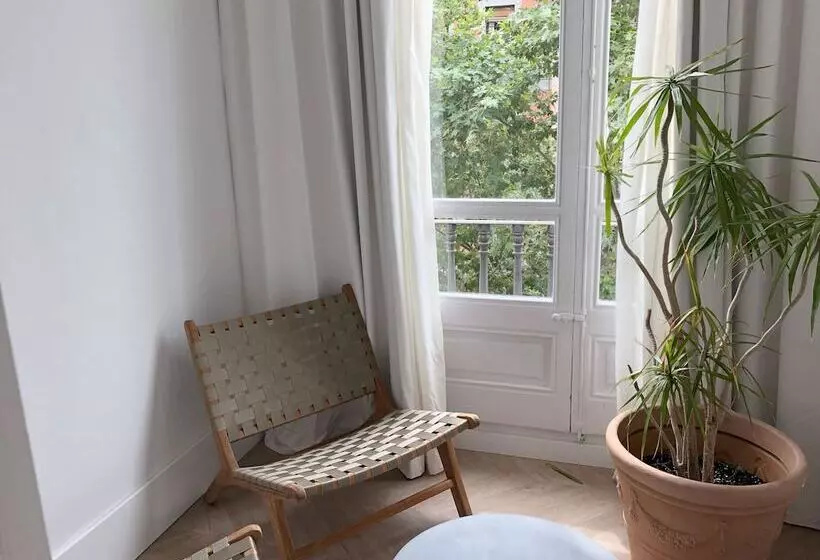 هتل The Mohouse Boutique Room
